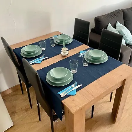Fantastico Piso Con Terraza En Corazon De Fenals * Lloret de Mar