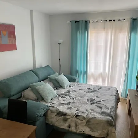 Fantastico Piso Con Terraza En Corazon De Fenals Appartamento